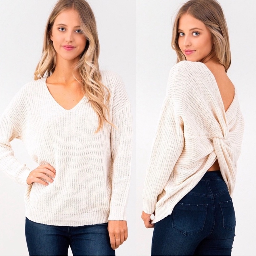 NWT Cream Twist Back Sweater Size Large